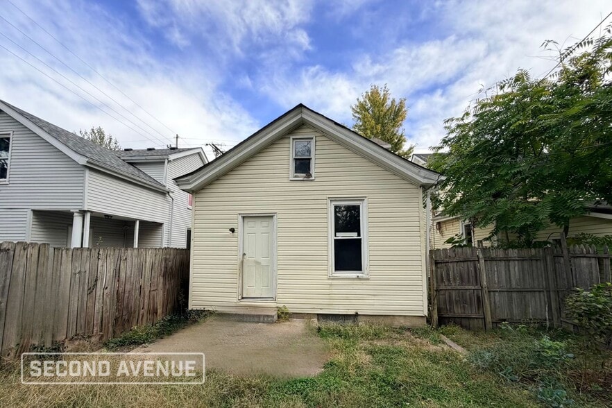 Building Photo - 417 Franklin St