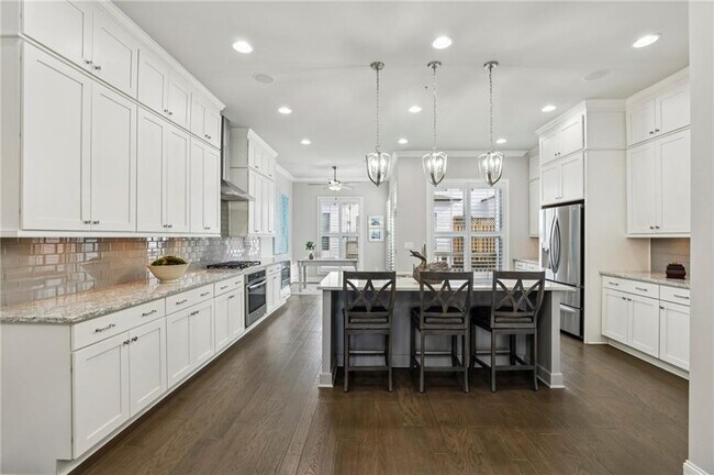 Building Photo - 355 Cricket Ln