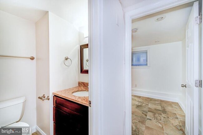 Building Photo - 31 T St NW