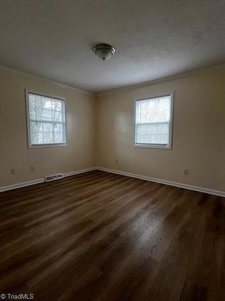 Building Photo - 435 Ross St