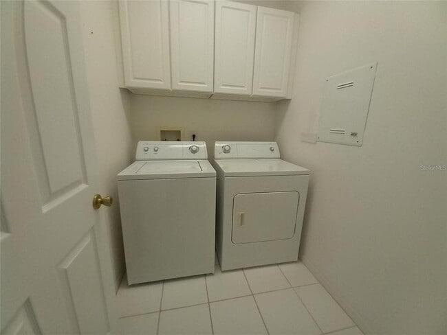 Building Photo - 1037 Blackwater Dr