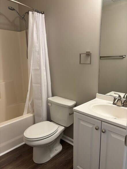 Full Bath on Main - 97 Lily Dr