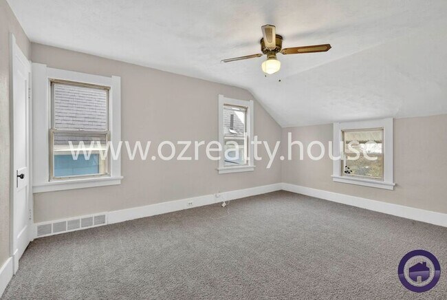 Building Photo - 1105 Ketcham Ave