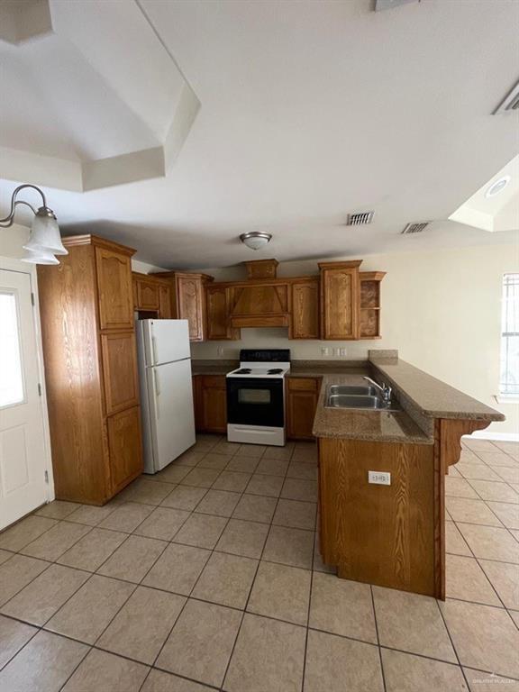 Building Photo - 1205 S Palm Dr