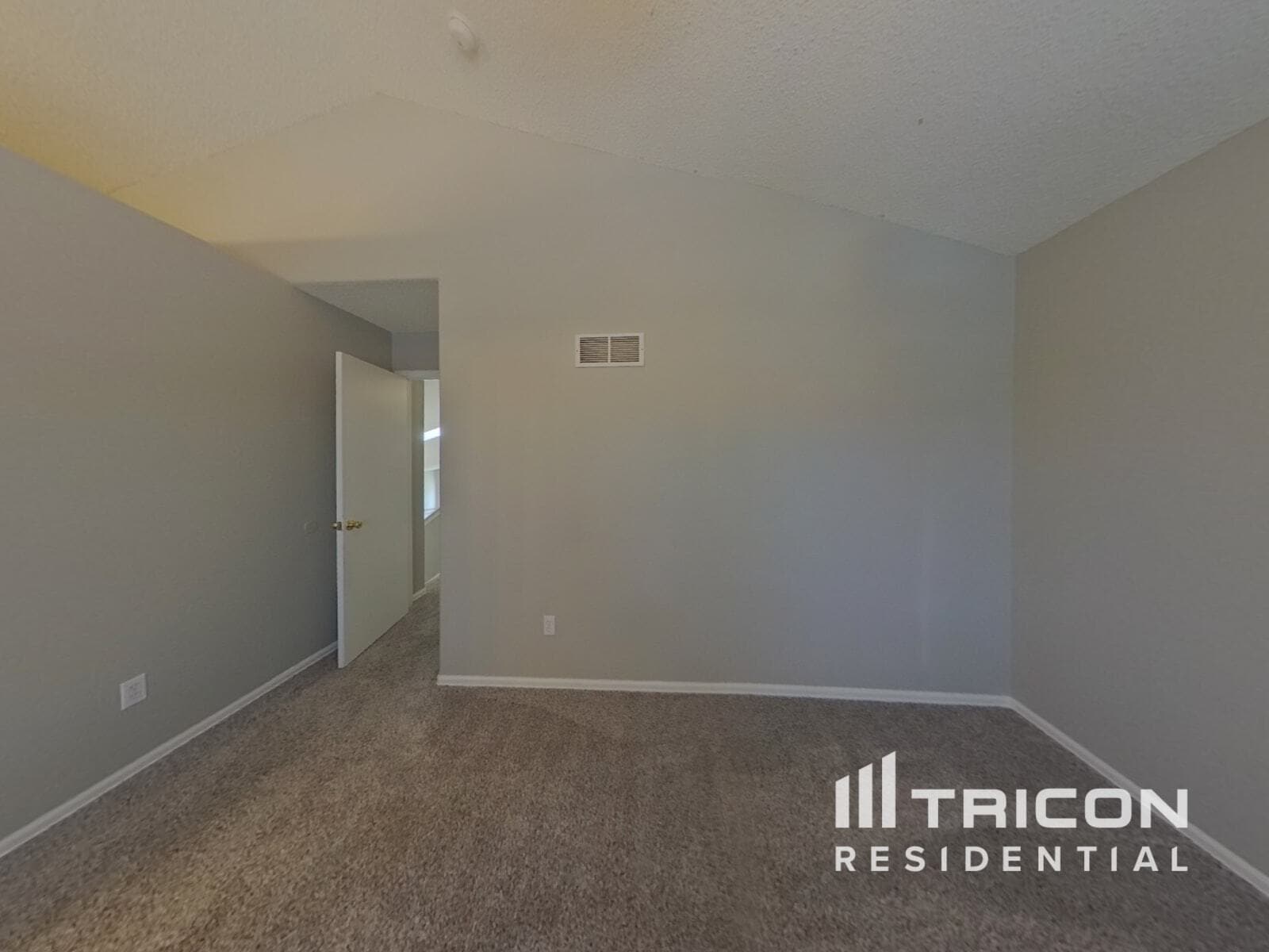 Building Photo - 4968 Sweetgrass Ln