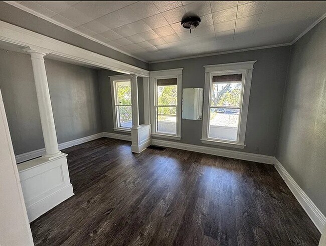 Building Photo - 75 Van Stallen St