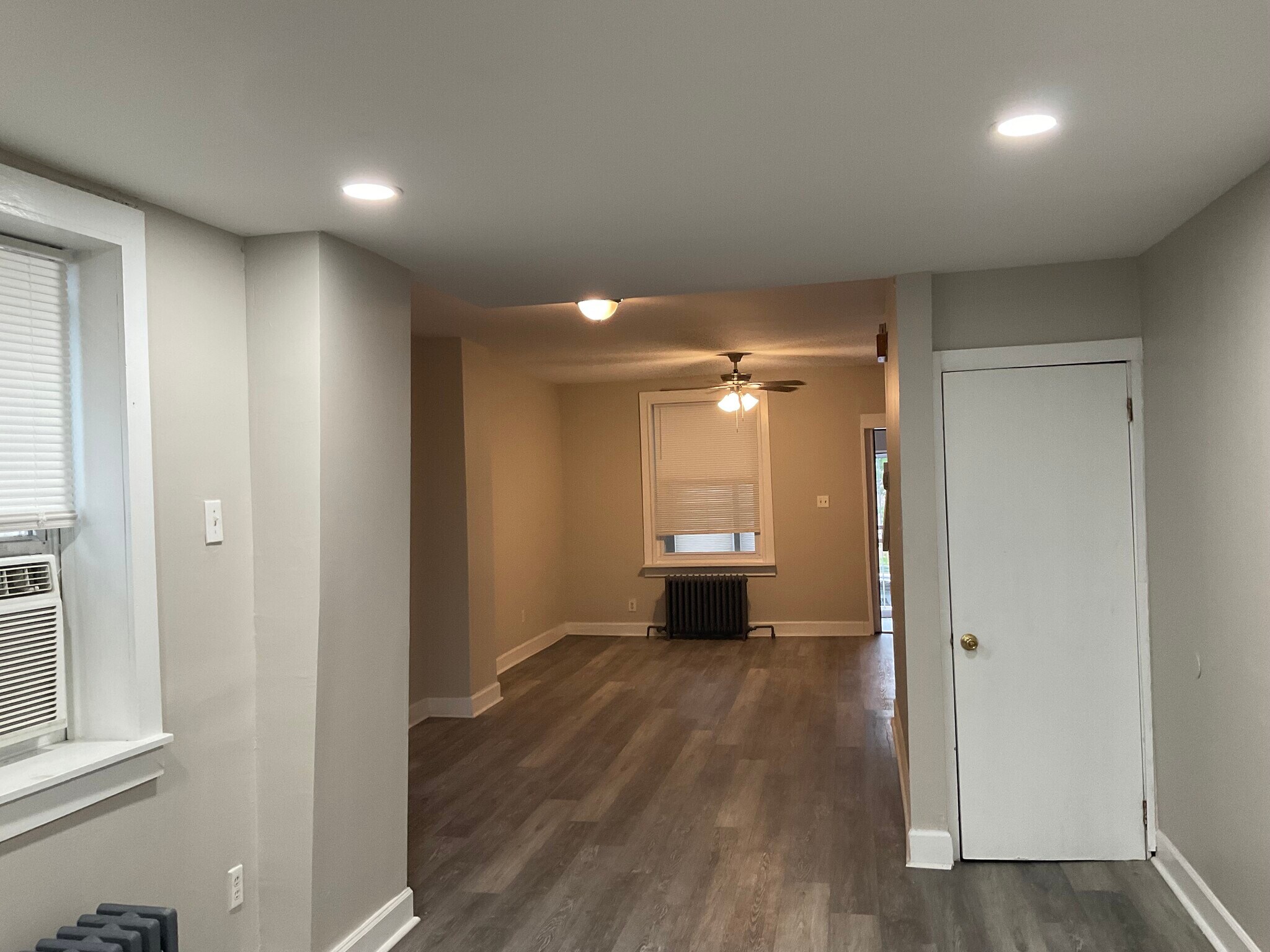 Building Photo - 205 S 58th St