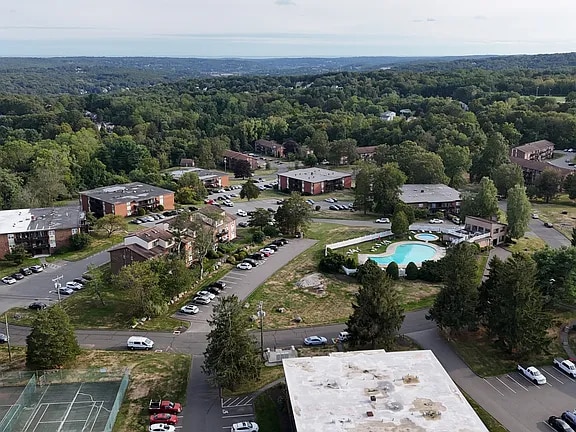 Building Photo - 79 Balance Rock Rd