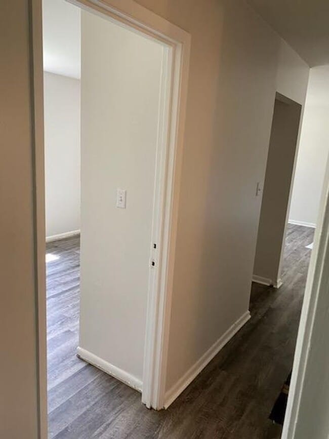 Building Photo - Charming 3-Bedroom Home with Spacious Yard...