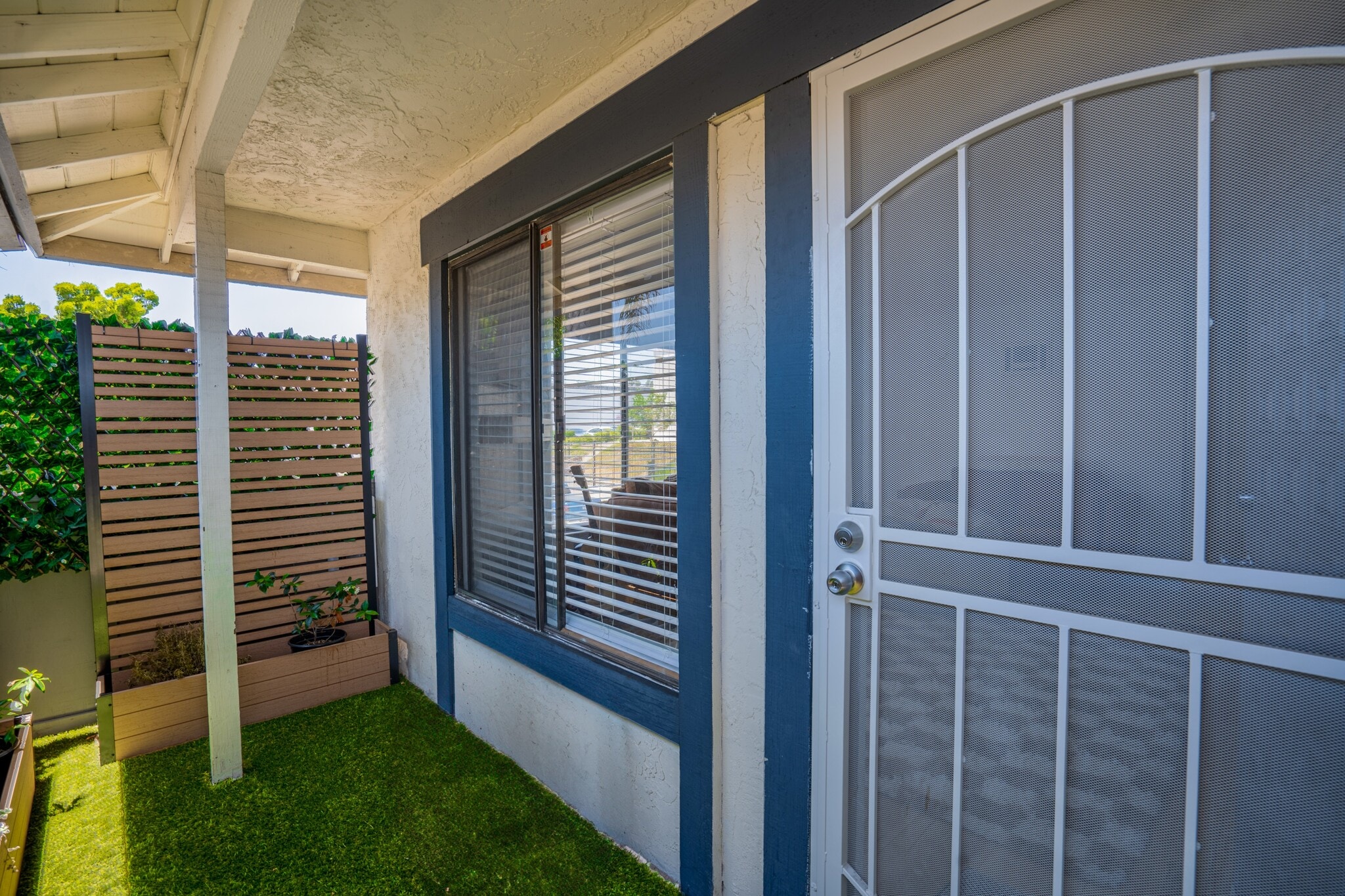 Building Photo - 3407 Del Este Way