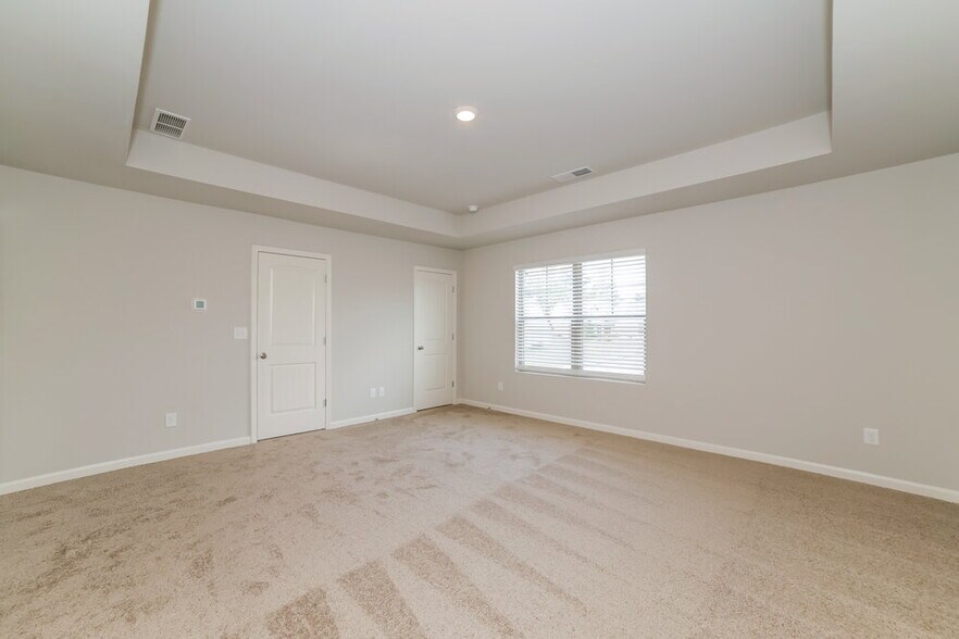 Building Photo - 1021 Summer Cypress Dr