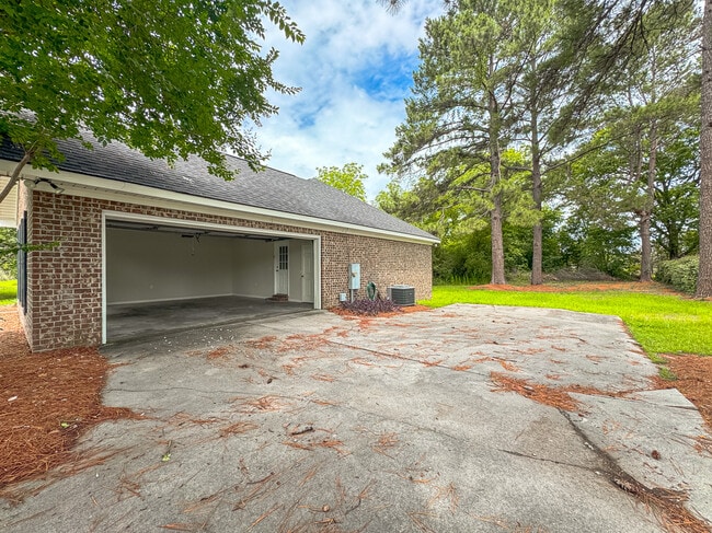 Building Photo - 1159 Bartlett Dr