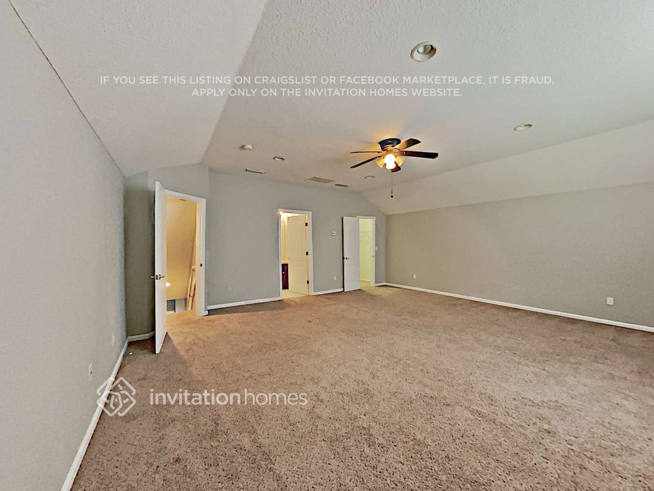 Building Photo - 904 E Terranova Way