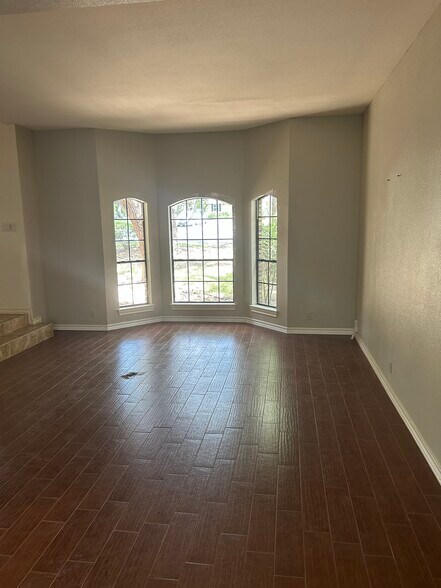 2nd living room or gameroom - 15603 Rose Cres