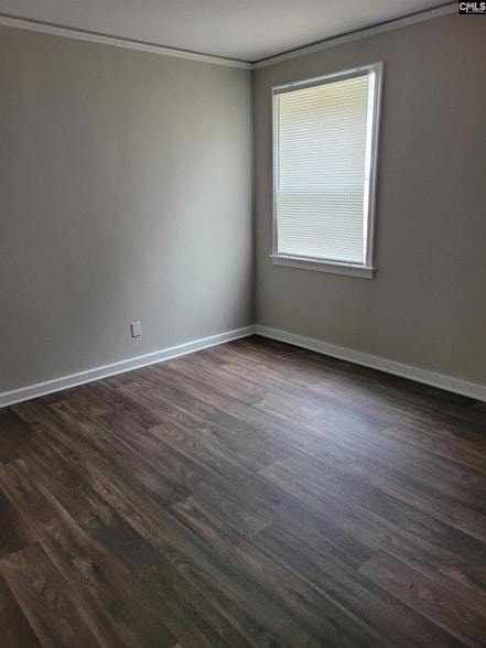 Building Photo - 332 S Bull St