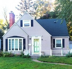 Building Photo - 2220 Monroe Ave NW