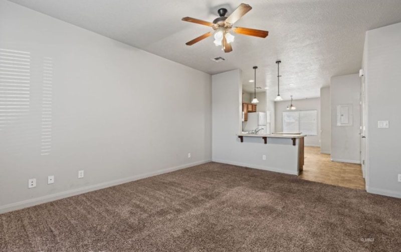 Building Photo - 767 Moss Dr