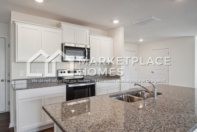 Building Photo - 227 Belle court