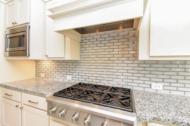 Building Photo - 86 S Waterbridge Dr