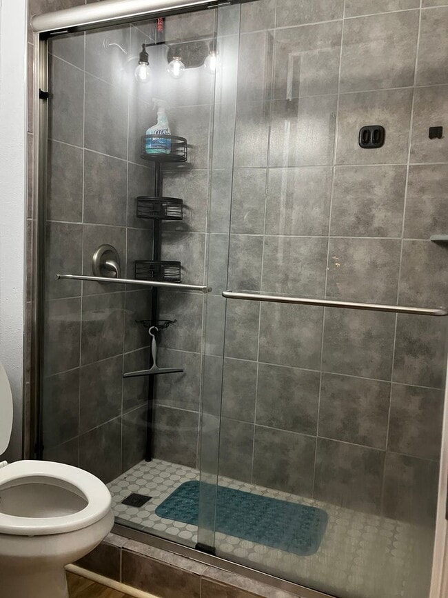 Building Photo - Furnished 1 bedroom in Preserves at River'...