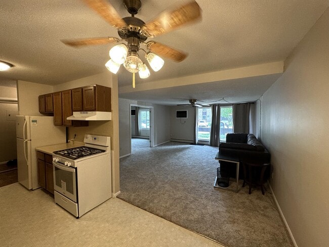 Building Photo - 4207 Lakeside Ave N
