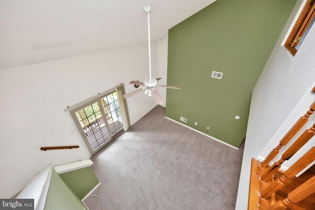 Building Photo - 1014 Foxmeadow Dr