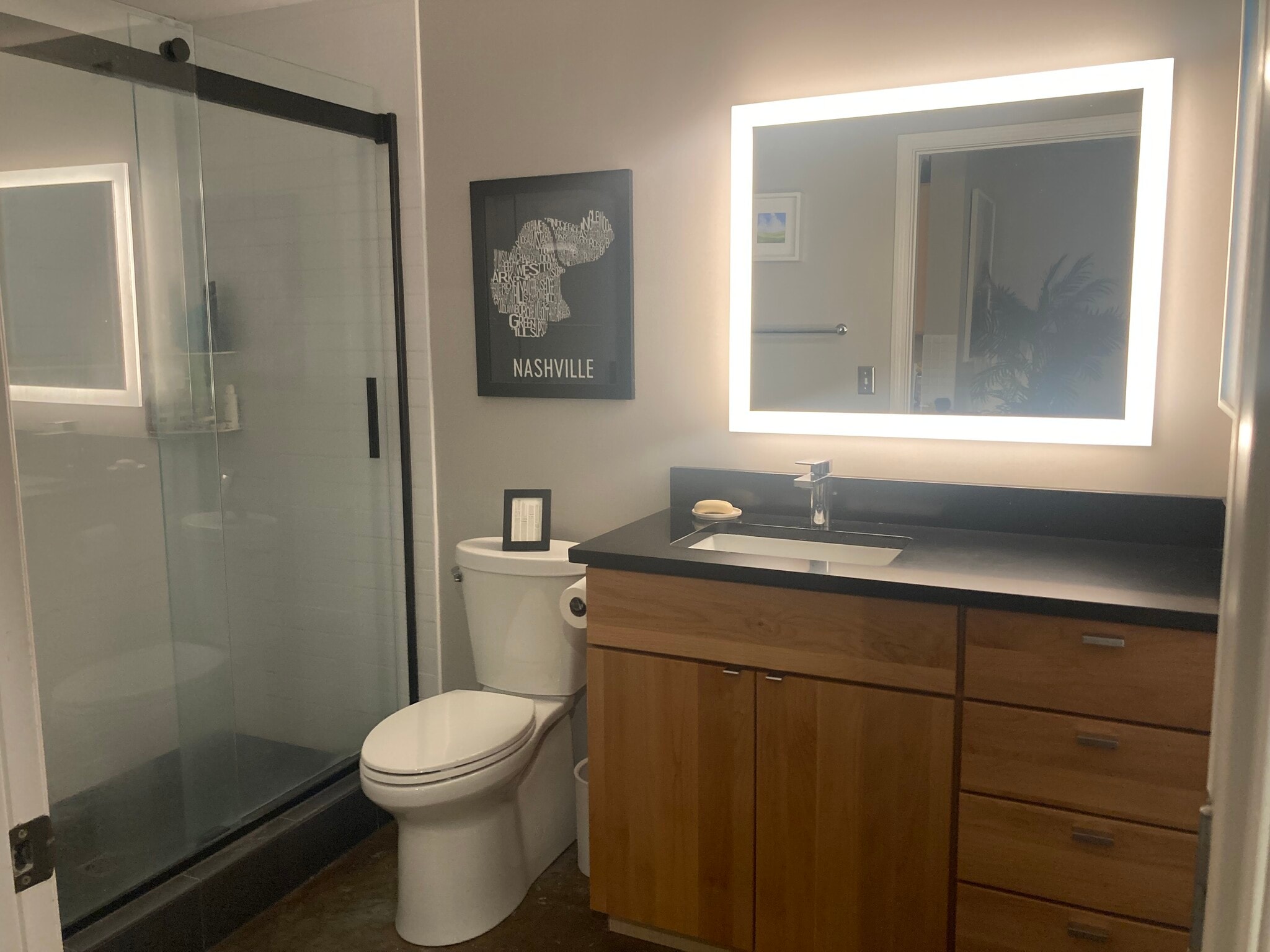 Building Photo - 1803 Broadway