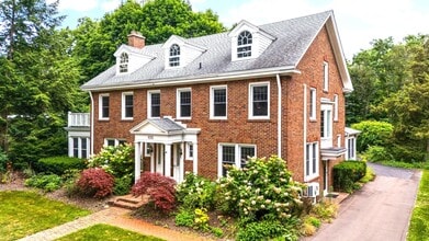 Building Photo - 1015 Olivia Ave