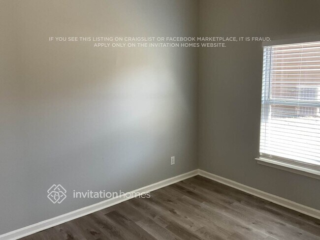 Building Photo - 5058 Manning Dr