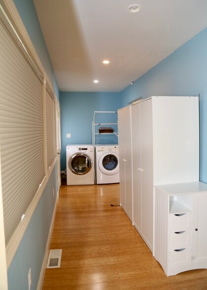 Storage and Laundry - 748 Kansas St