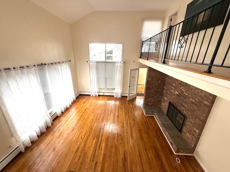 Building Photo - 12 Sylvan Ave