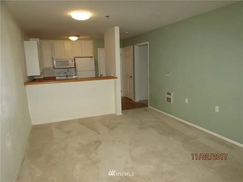 Kitchen and Living Rom - 1910 W Casino Rd