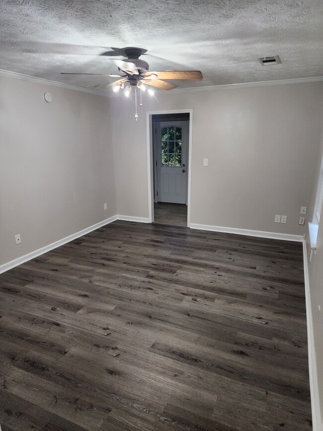 Building Photo - 753 Stallings Rd