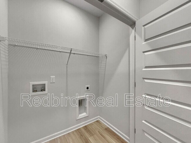 Building Photo - 1665 Manuka Ln