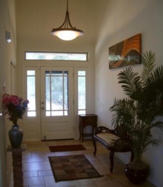 Primary Photo - Luxury Home with 180 Degrees Lake Views