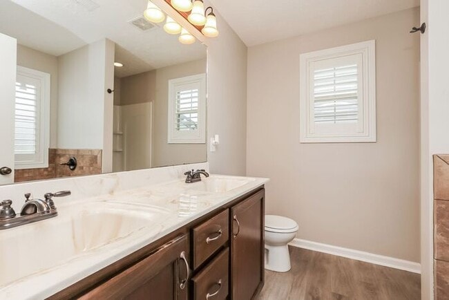 Building Photo - 1363 Freedom Dr