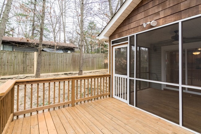 Building Photo - Central AVL - Beautiful 3/2 Cape Cod