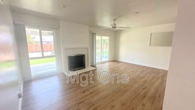 Building Photo - 4157 Kingsbury Pl