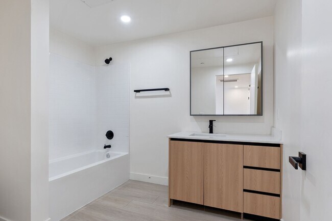 Building Photo - BRAND NEW CONSTRUCTION - Move-In Special 8...