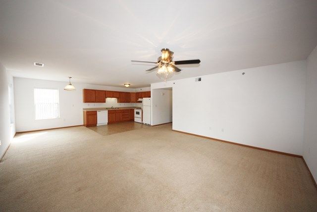Building Photo - 1671 Shadow Ridge Ct