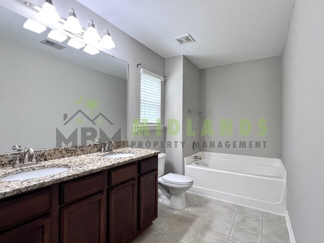 Building Photo - 112 Saluda Springs Ct