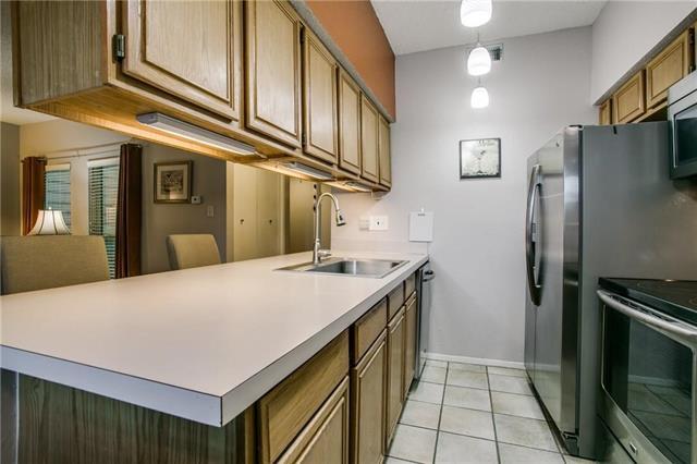 Building Photo - 7107 Holly Hill Dr