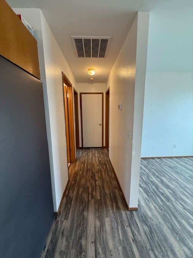 Building Photo - Warden 3 bedroom 2 bath w/ carport and fenced yard