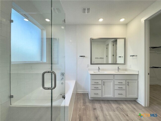 Building Photo - 2109 Gabriels Horn Rd