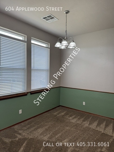 Building Photo - 604 Applewood St