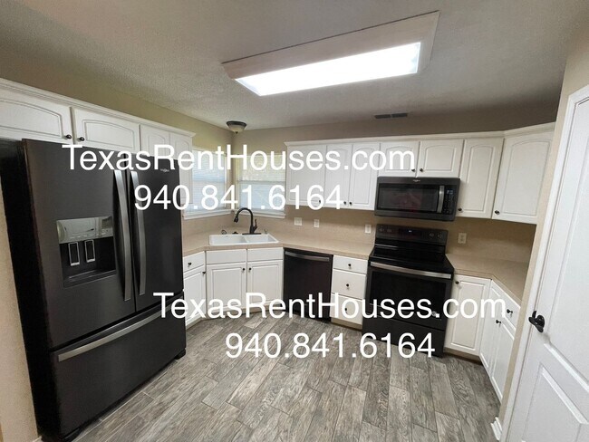 Building Photo - Spacious 3-Bedroom Home for Rent in Wichita Falls – Ideal Location!