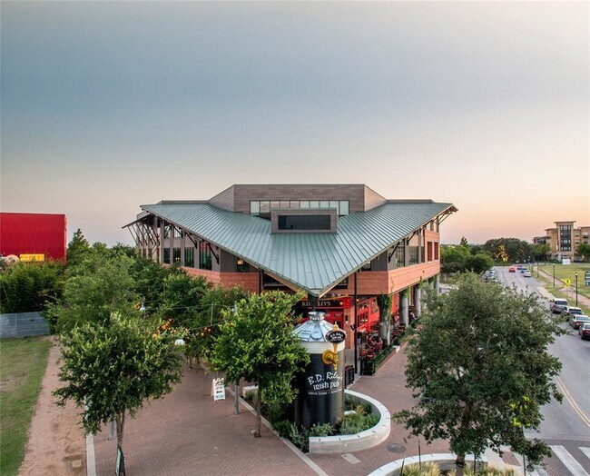 Building Photo - 1701 Simond Ave Ave