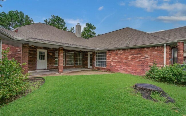 Building Photo - 16839 Willow Bend Ct