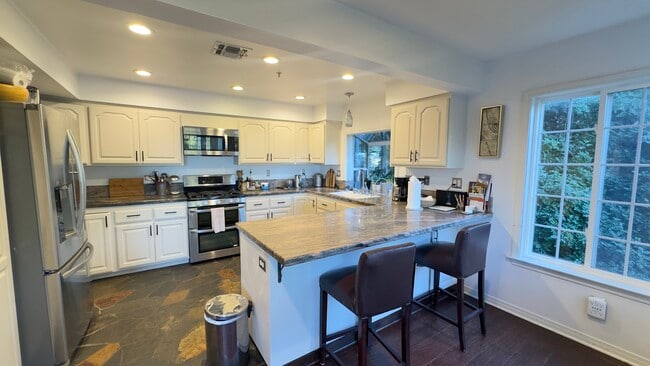 Building Photo - 20641 Medley Ln