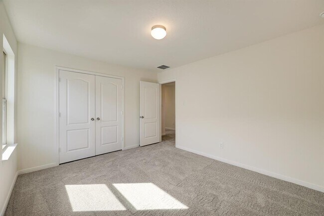 Building Photo - 14626 Hemlock Knl Ln